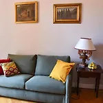 Lily Apartment